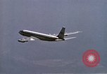 Standbild VC-137 Stratoliner Wohn- Flugzeuge United States USA, 1972, aus Sekunde 28 historischem Filmmaterial Videoclip 65675036385