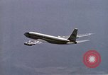 Standbild VC-137 Stratoliner Wohn- Flugzeuge United States USA, 1972, aus Sekunde 32 historischem Filmmaterial Videoclip 65675036385
