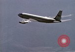 Standbild VC-137 Stratoliner Wohn- Flugzeuge United States USA, 1972, aus Sekunde 38 historischem Filmmaterial Videoclip 65675036385