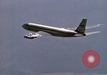 Standbild VC-137 Stratoliner Wohn- Flugzeuge United States USA, 1972, aus Sekunde 39 historischem Filmmaterial Videoclip 65675036385