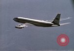 Standbild VC-137 Stratoliner Wohn- Flugzeuge United States USA, 1972, aus Sekunde 42 historischem Filmmaterial Videoclip 65675036385