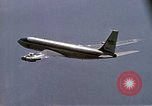 Standbild VC-137 Stratoliner Wohn- Flugzeuge United States USA, 1972, aus Sekunde 44 historischem Filmmaterial Videoclip 65675036385