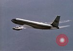 Standbild VC-137 Stratoliner Wohn- Flugzeuge United States USA, 1972, aus Sekunde 45 historischem Filmmaterial Videoclip 65675036385