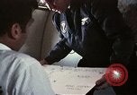 Standbild Air Force One Osteuropa, 1972, aus Sekunde 14 historischem Filmmaterial Videoclip 65675036396
