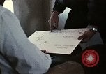 Standbild Air Force One Osteuropa, 1972, aus Sekunde 41 historischem Filmmaterial Videoclip 65675036396