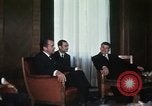 Standbild USA Präsident Richard Nixon Bukarest Rumänien, 1969, aus Sekunde 20 historischem Filmmaterial Videoclip 65675036411