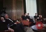 Standbild USA Präsident Richard Nixon Bukarest Rumänien, 1969, aus Sekunde 36 historischem Filmmaterial Videoclip 65675036411
