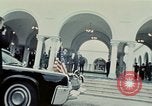 Standbild USA Präsident Richard Nixon Thailand, 1969, aus Sekunde 52 historischem Filmmaterial Videoclip 65675036419