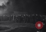 Image les travailleurs en grève à Fisher usine de corps Flint Michigan USA, 1937, de la seconde 10 séquences d'archives historiques vidéo 65675036423