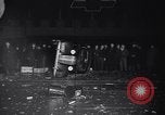Image les travailleurs en grève à Fisher usine de corps Flint Michigan USA, 1937, de la seconde 27 séquences d'archives historiques vidéo 65675036423