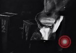 Standbild US-Regierung Gold Bars bei uns Minze Philadelphia Pennsylvania USA, 1937, aus Sekunde 18 historischem Filmmaterial Videoclip 65675036425