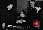 Standbild US-Regierung Gold Bars bei uns Minze Philadelphia Pennsylvania USA, 1937, aus Sekunde 29 historischem Filmmaterial Videoclip 65675036425