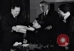 Standbild US-Regierung Gold Bars bei uns Minze Philadelphia Pennsylvania USA, 1937, aus Sekunde 30 historischem Filmmaterial Videoclip 65675036425