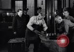 Standbild US-Regierung Gold Bars bei uns Minze Philadelphia Pennsylvania USA, 1937, aus Sekunde 33 historischem Filmmaterial Videoclip 65675036425
