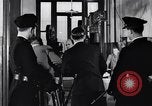 Standbild US-Regierung Gold Bars bei uns Minze Philadelphia Pennsylvania USA, 1937, aus Sekunde 34 historischem Filmmaterial Videoclip 65675036425