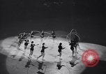 Standbild New York Ice Follies New York City USA, 1937, aus Sekunde 10 historischem Filmmaterial Videoclip 65675036426