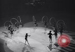 Standbild New York Ice Follies New York City USA, 1937, aus Sekunde 15 historischem Filmmaterial Videoclip 65675036426