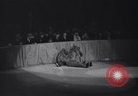 Standbild New York Ice Follies New York City USA, 1937, aus Sekunde 36 historischem Filmmaterial Videoclip 65675036426