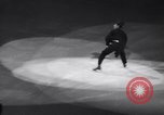 Standbild New York Ice Follies New York City USA, 1937, aus Sekunde 40 historischem Filmmaterial Videoclip 65675036426