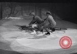 Standbild New York Ice Follies New York City USA, 1937, aus Sekunde 48 historischem Filmmaterial Videoclip 65675036426