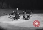Standbild New York Ice Follies New York City USA, 1937, aus Sekunde 49 historischem Filmmaterial Videoclip 65675036426