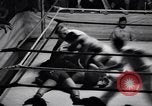 Standbild Vintage wrestling 1930s Florida United States USA, 1937, aus Sekunde 21 historischem Filmmaterial Videoclip 65675036427