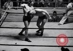 Standbild Vintage wrestling 1930s Florida United States USA, 1937, aus Sekunde 40 historischem Filmmaterial Videoclip 65675036427