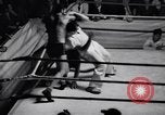 Standbild Vintage wrestling 1930s Florida United States USA, 1937, aus Sekunde 52 historischem Filmmaterial Videoclip 65675036427