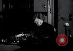 Standbild Casting der Regierung Gold in Barren Philadelphia Pennsylvania USA, 1937, aus Sekunde 4 historischem Filmmaterial Videoclip 65675036430