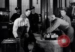Standbild Casting der Regierung Gold in Barren Philadelphia Pennsylvania USA, 1937, aus Sekunde 14 historischem Filmmaterial Videoclip 65675036430