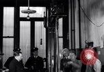 Standbild Casting der Regierung Gold in Barren Philadelphia Pennsylvania USA, 1937, aus Sekunde 23 historischem Filmmaterial Videoclip 65675036430