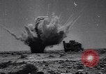 Image la formation dans l'armée des États-Unis United States USA, 1942, de la seconde 13 séquences d'archives historiques vidéo 65675036438