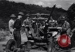 Image la formation dans l'armée des États-Unis United States USA, 1942, de la seconde 19 séquences d'archives historiques vidéo 65675036439