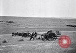 Immagine di Stati Uniti Esercito cavalleria e unità di artiglieria sulle manovre in Marfa Texas Marfa Texas USA, 1923, secondo 10 filmato di repertorio 65675036446