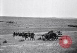 Immagine di Stati Uniti Esercito cavalleria e unità di artiglieria sulle manovre in Marfa Texas Marfa Texas USA, 1923, secondo 14 filmato di repertorio 65675036446