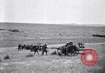 Immagine di Stati Uniti Esercito cavalleria e unità di artiglieria sulle manovre in Marfa Texas Marfa Texas USA, 1923, secondo 16 filmato di repertorio 65675036446