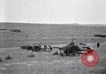 Immagine di Stati Uniti Esercito cavalleria e unità di artiglieria sulle manovre in Marfa Texas Marfa Texas USA, 1923, secondo 25 filmato di repertorio 65675036446