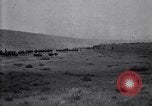 Immagine di Stati Uniti Esercito di unità di cavalleria ritorno alla base dopo le manovre in Marfa Texas Marfa Texas USA, 1923, secondo 7 filmato di repertorio 65675036448