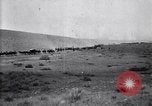 Immagine di Stati Uniti Esercito di unità di cavalleria ritorno alla base dopo le manovre in Marfa Texas Marfa Texas USA, 1923, secondo 27 filmato di repertorio 65675036448