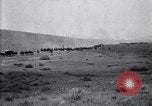 Immagine di Stati Uniti Esercito di unità di cavalleria ritorno alla base dopo le manovre in Marfa Texas Marfa Texas USA, 1923, secondo 39 filmato di repertorio 65675036448