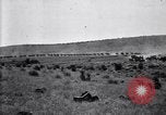Immagine di Stati Uniti Esercito di unità di cavalleria ritorno alla base dopo le manovre in Marfa Texas Marfa Texas USA, 1923, secondo 53 filmato di repertorio 65675036448