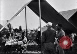 Image US Army 1re Division de cavalerie manger à l'agent des officiers du champ mes Marfa Texas USA, 1923, de la seconde 31 séquences d'archives historiques vidéo 65675036449