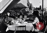 Image US Army 1re Division de cavalerie manger à l'agent des officiers du champ mes Marfa Texas USA, 1923, de la seconde 40 séquences d'archives historiques vidéo 65675036449