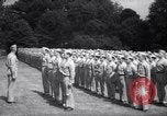 Immagine di Party in giardino per soldati statunitensi Washington DC USA, 1942, secondo 16 filmato di repertorio 65675036462