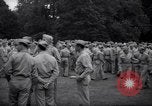 Immagine di Party in giardino per soldati statunitensi Washington DC USA, 1942, secondo 52 filmato di repertorio 65675036462