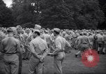 Immagine di Party in giardino per soldati statunitensi Washington DC USA, 1942, secondo 57 filmato di repertorio 65675036462