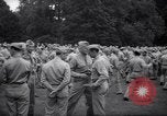 Immagine di Party in giardino per soldati statunitensi Washington DC USA, 1942, secondo 59 filmato di repertorio 65675036462