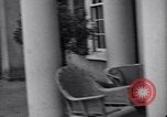 Standbild Springwood Veranda Hyde Park New York USA, 1936, aus Sekunde 14 historischem Filmmaterial Videoclip 65675036473