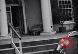 Standbild Springwood Veranda Hyde Park New York USA, 1936, aus Sekunde 21 historischem Filmmaterial Videoclip 65675036473