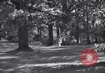 Standbild Springwood Veranda Hyde Park New York USA, 1936, aus Sekunde 44 historischem Filmmaterial Videoclip 65675036473